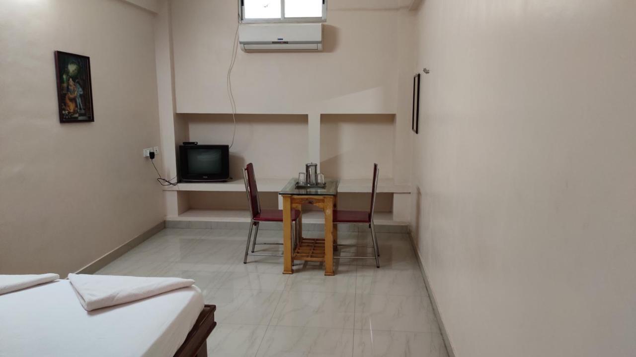 Sibi Lodge コインバトール エクステリア 写真